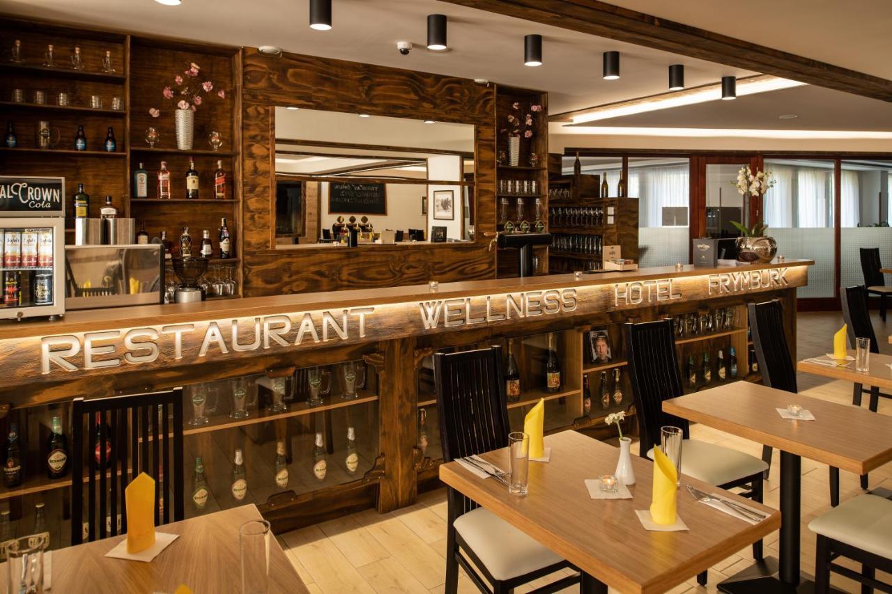 Hotel Frymburk Kültér fotó