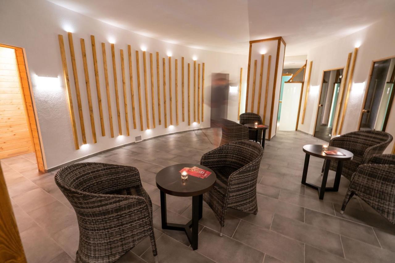 Hotel Frymburk Kültér fotó